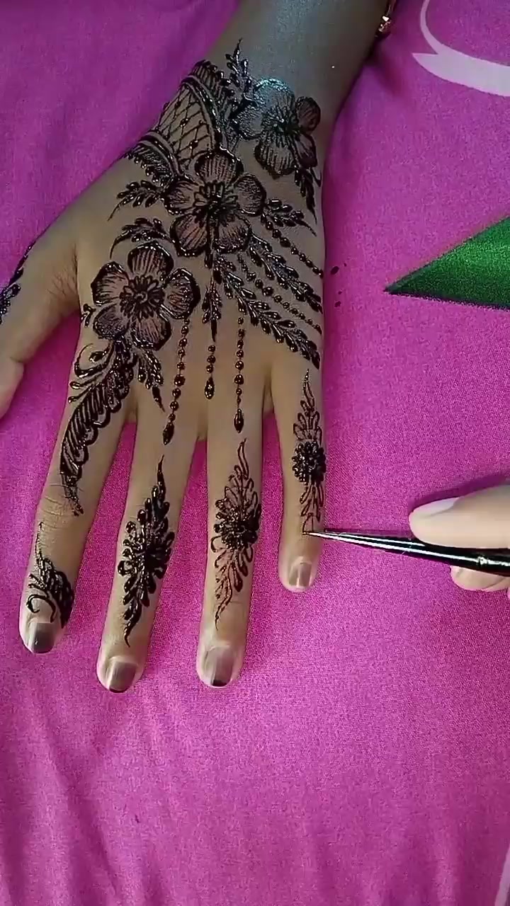 @Miahennasumenep