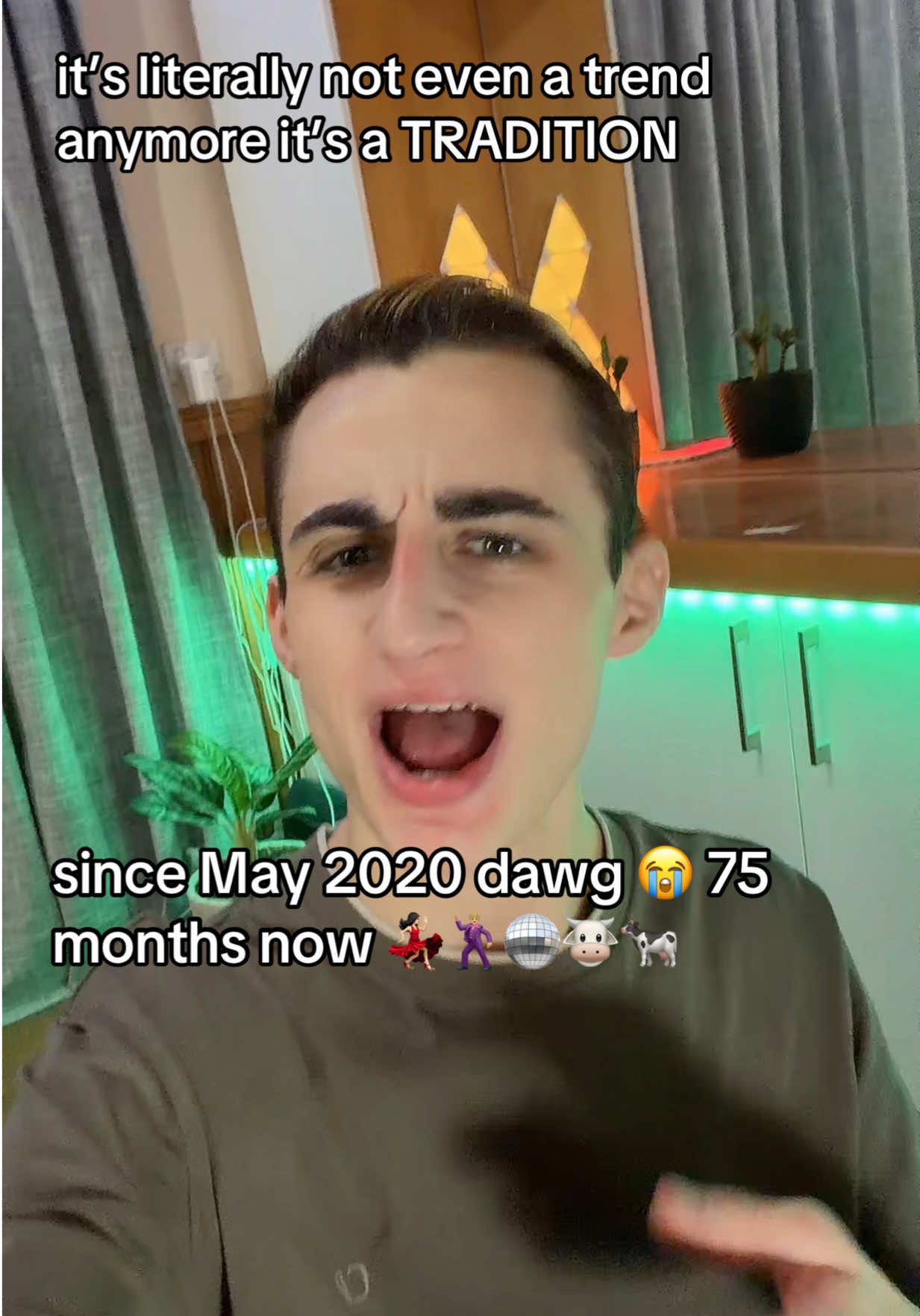 @James 🦦