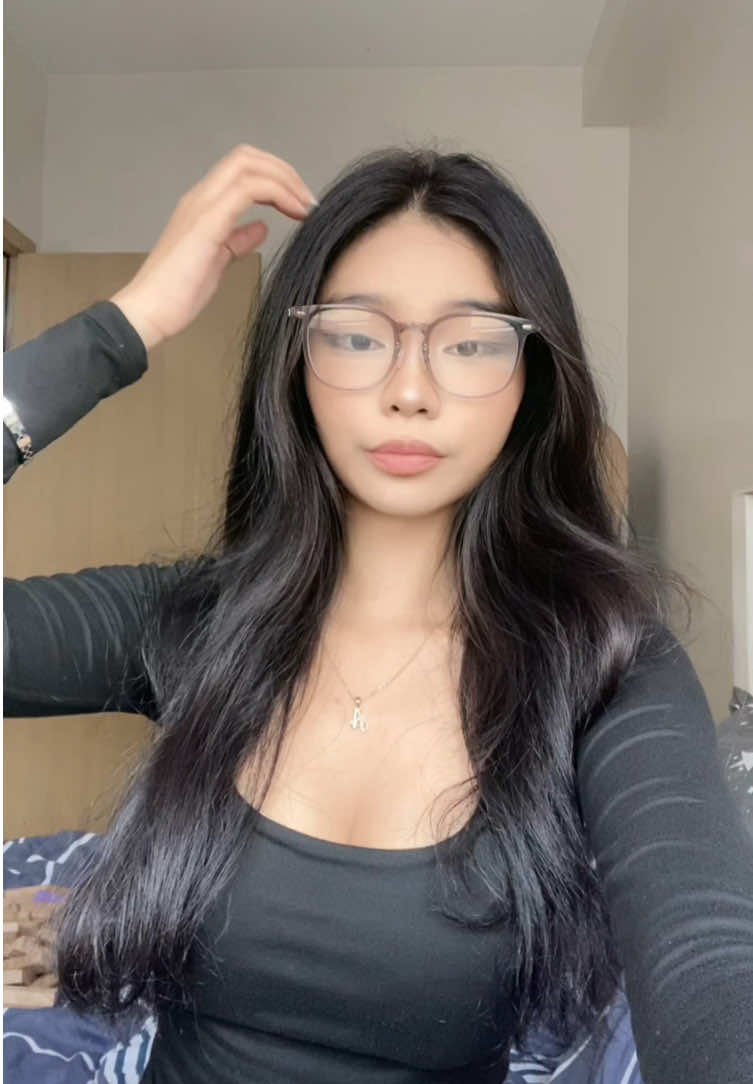 @𝒴
