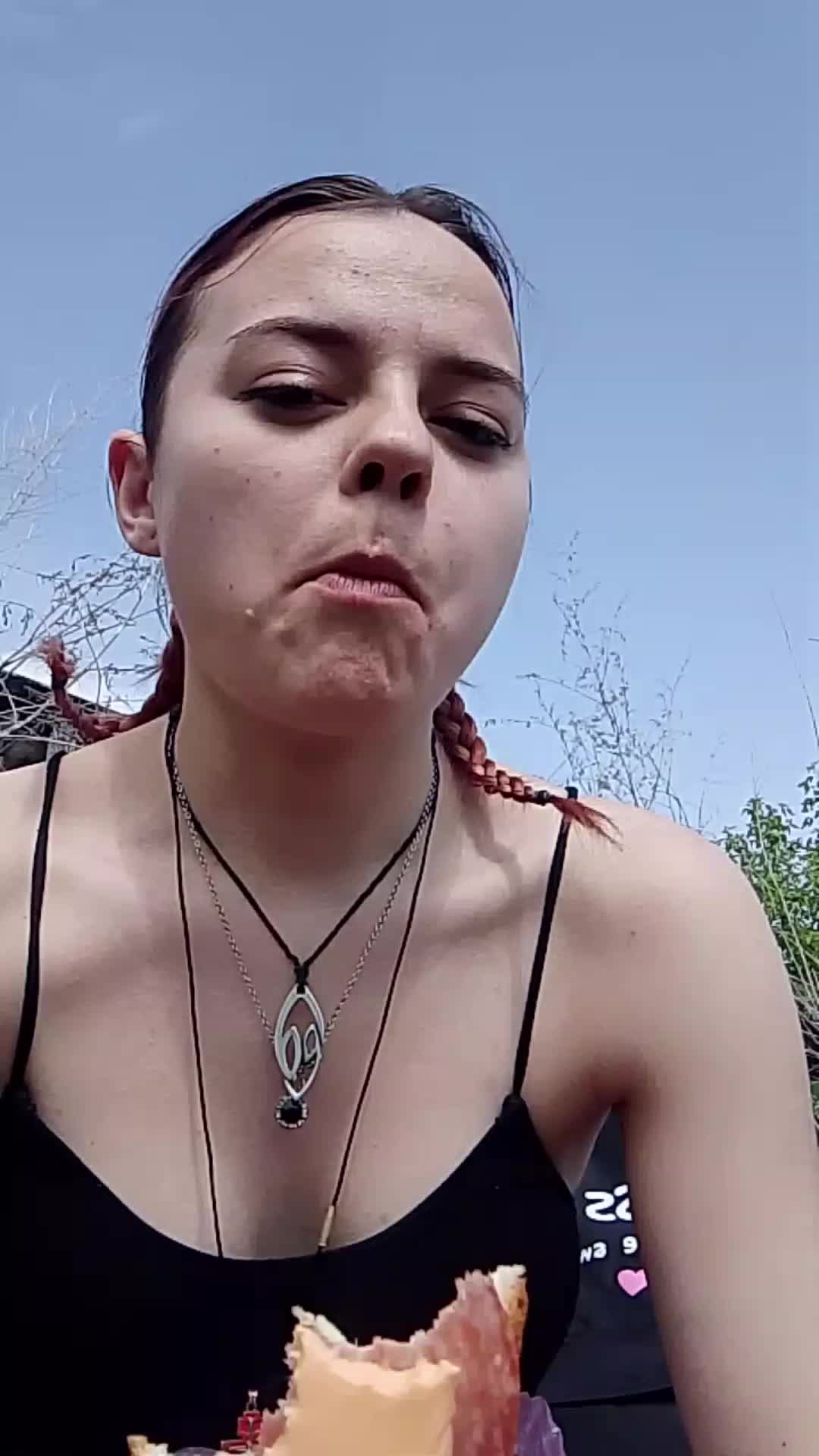@Эсмеральда ИньДеВанЯнь Христо
