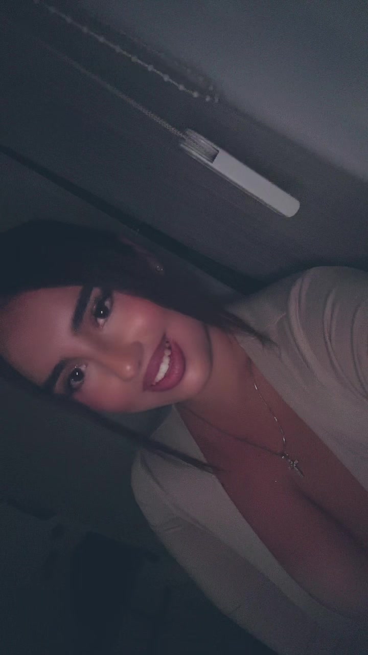 @𝐚𝐧𝐭𝐨𝐧𝐢𝐧𝐚