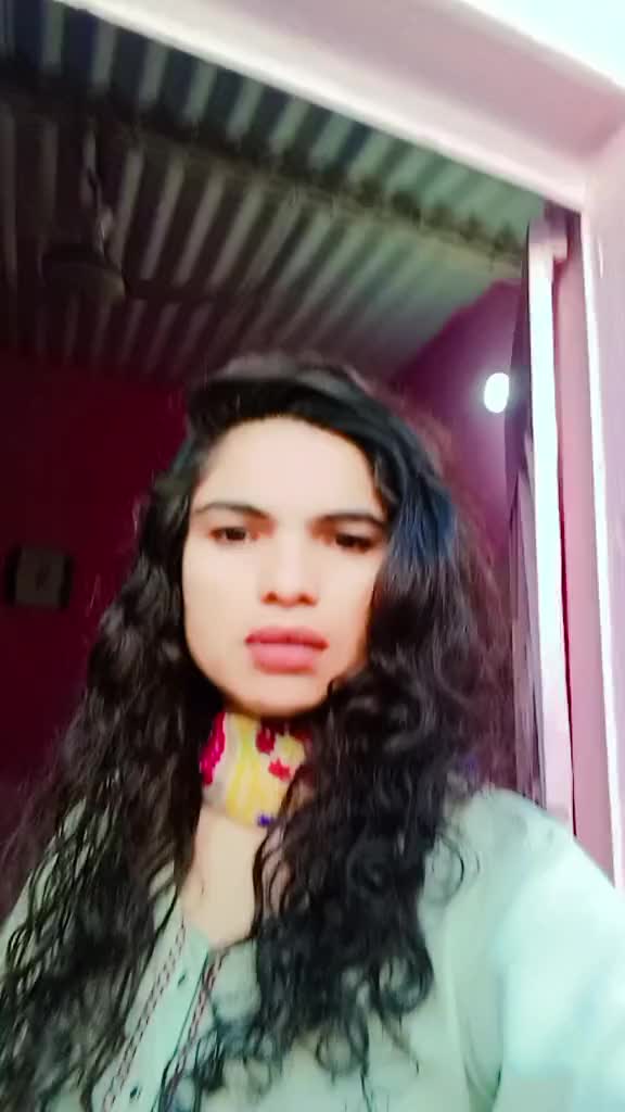 @KARACHI GIRL 🤭