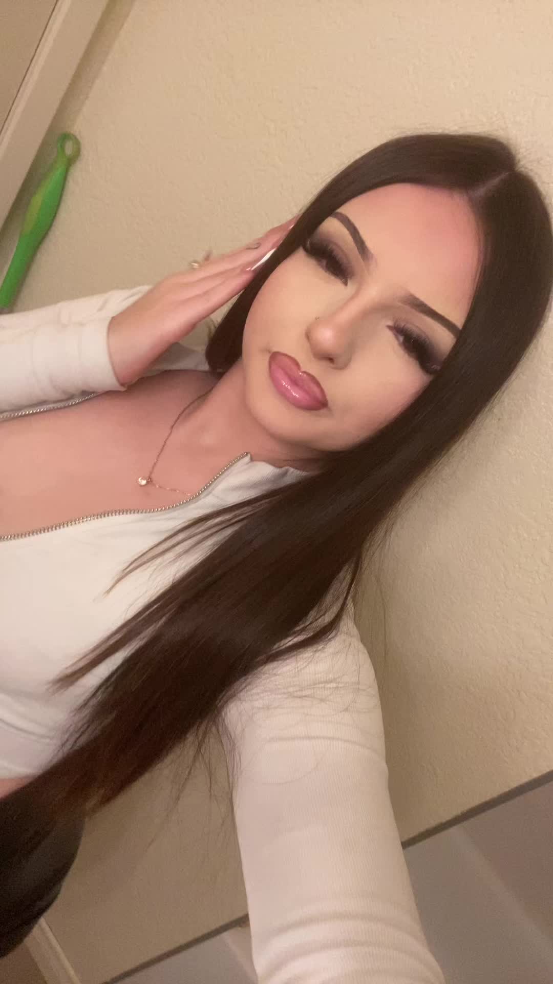 @_divinemamii