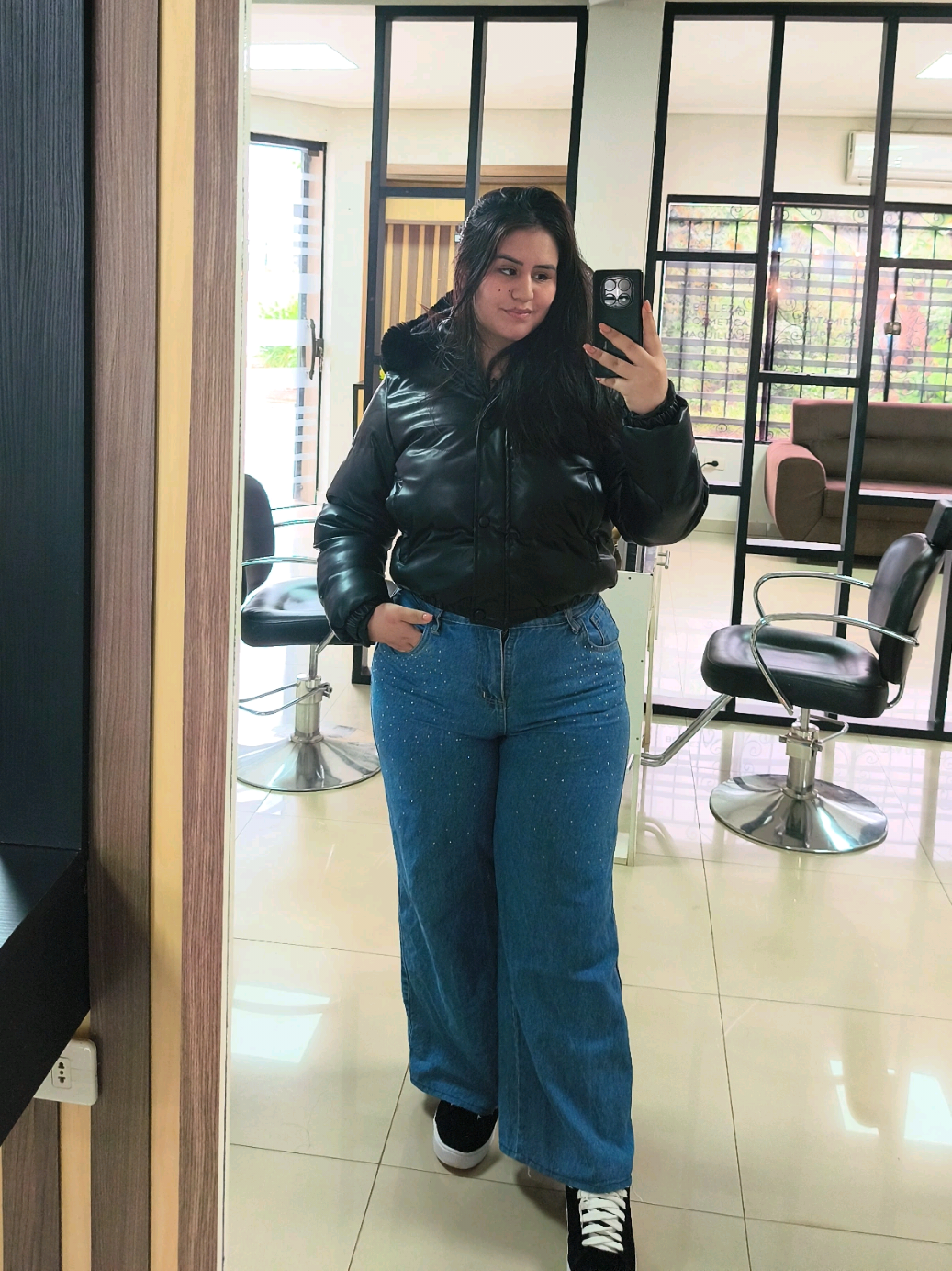 @MANUELA ESQUIVEL