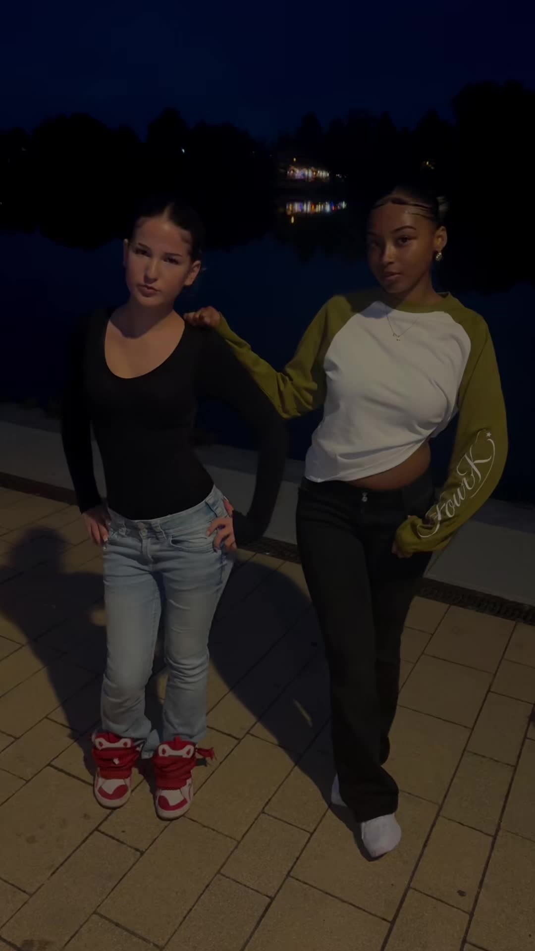 @Emiii
