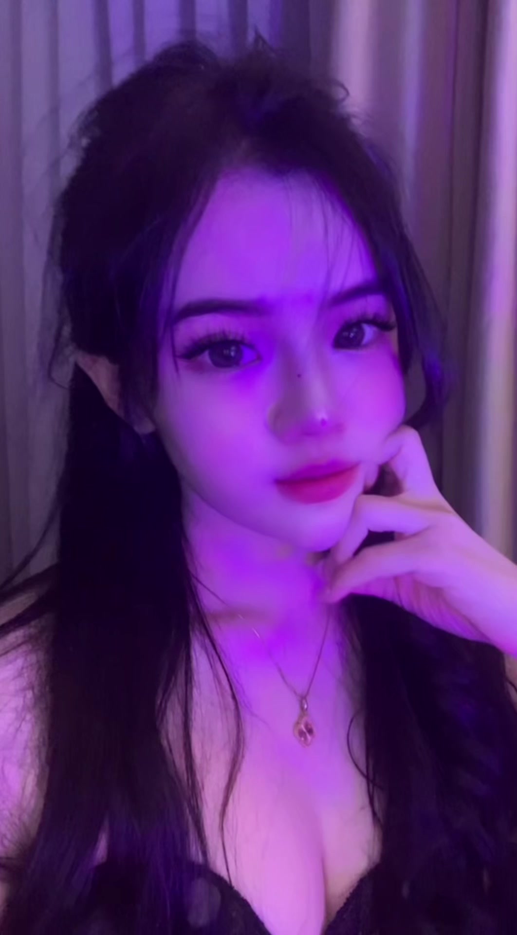 @Vio