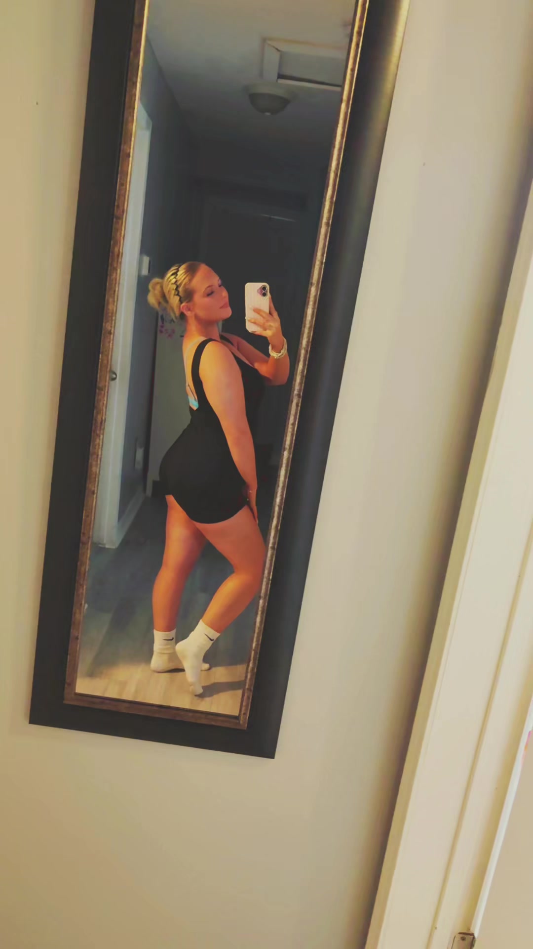 @Mik🪼