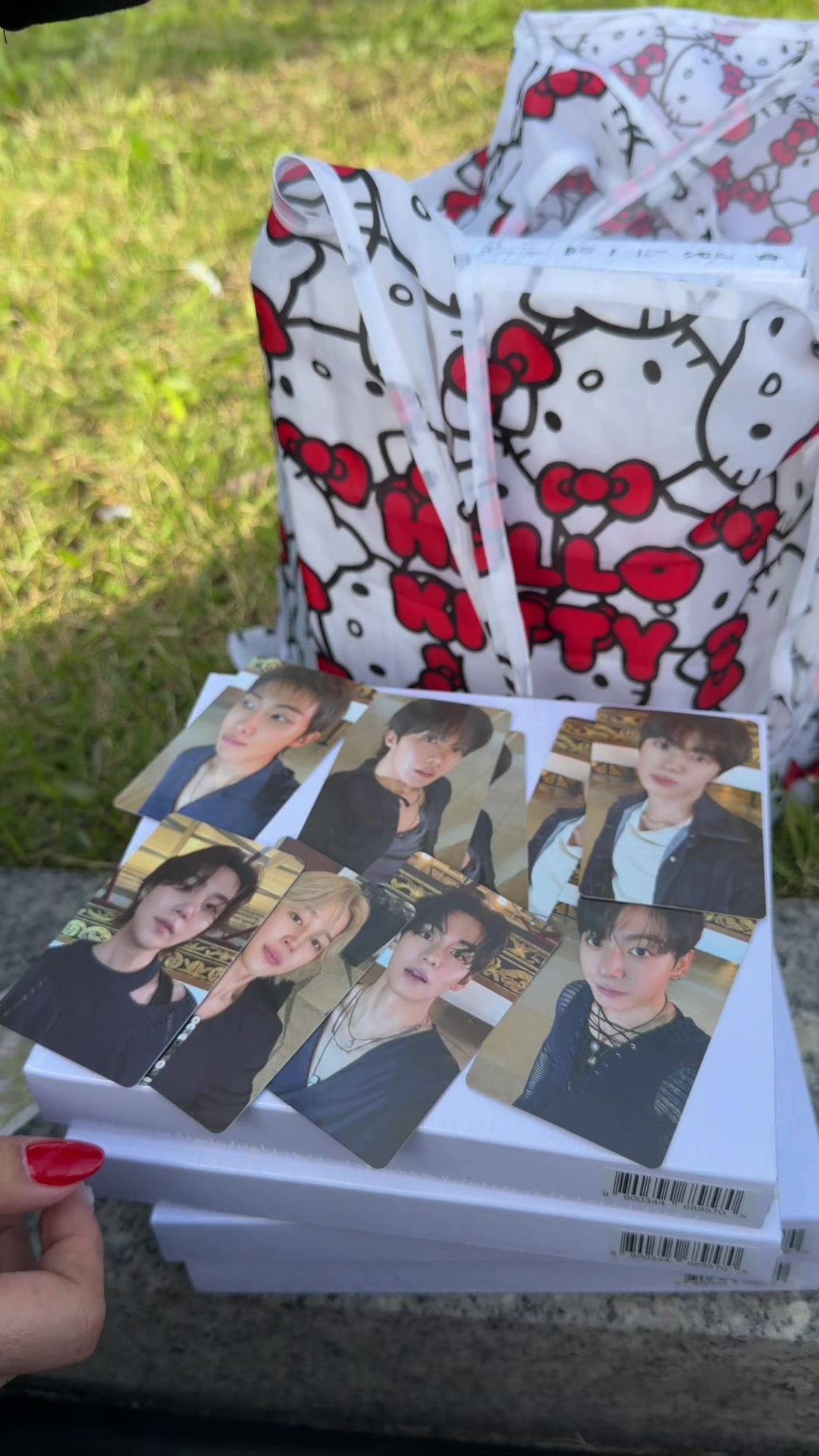 @zyrin saw BTS