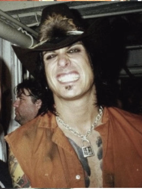 @𝓛𝓮𝓲𝓰𝓱🎸