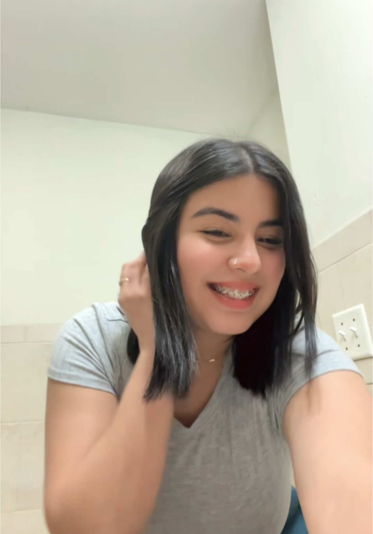 @Monica._.us