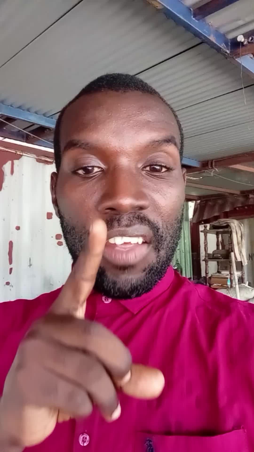 @Derval Maroon✊️