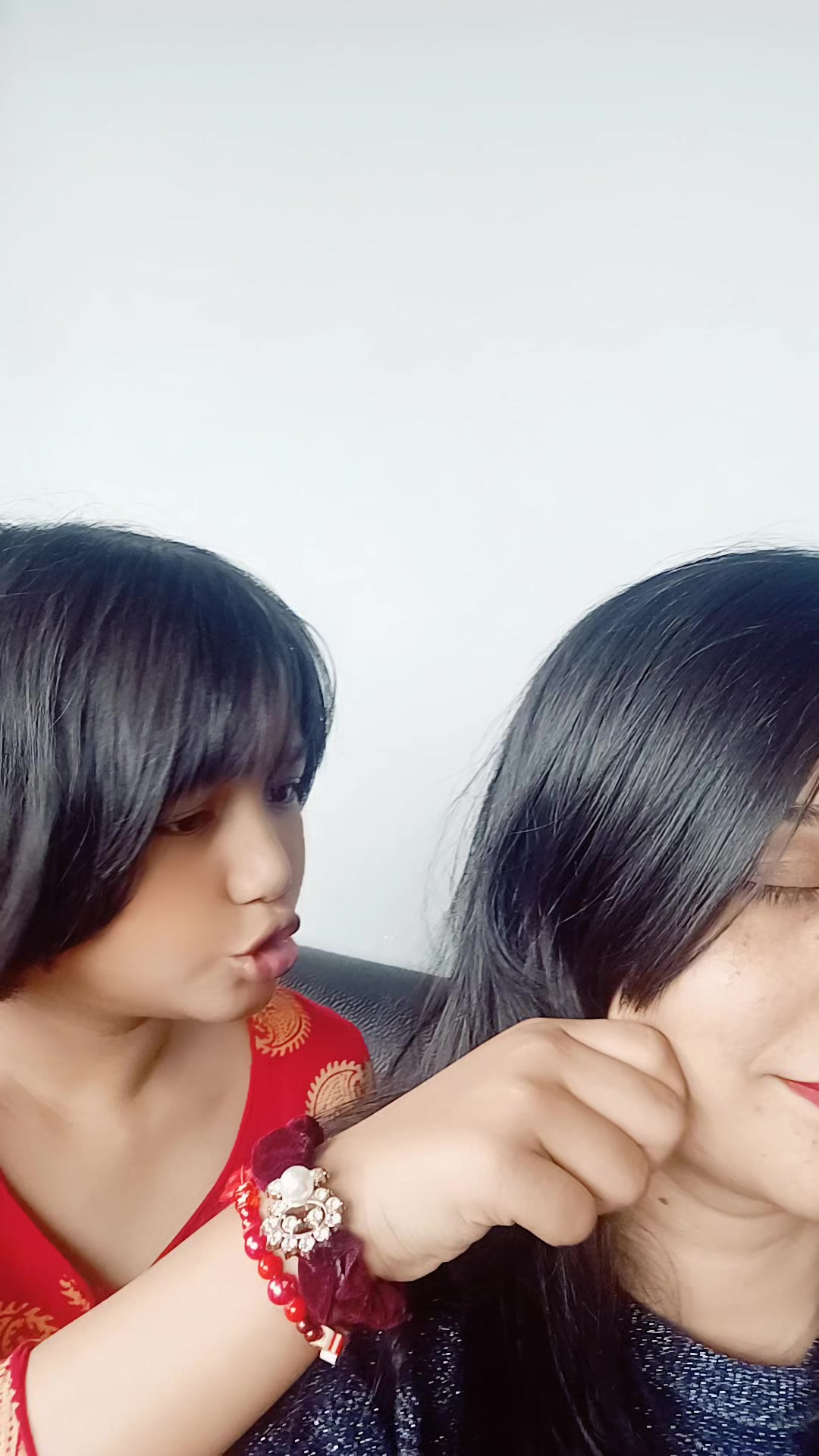 @Crestha