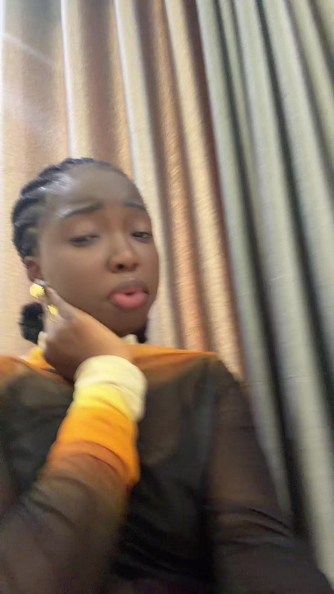 @Djamila Camara