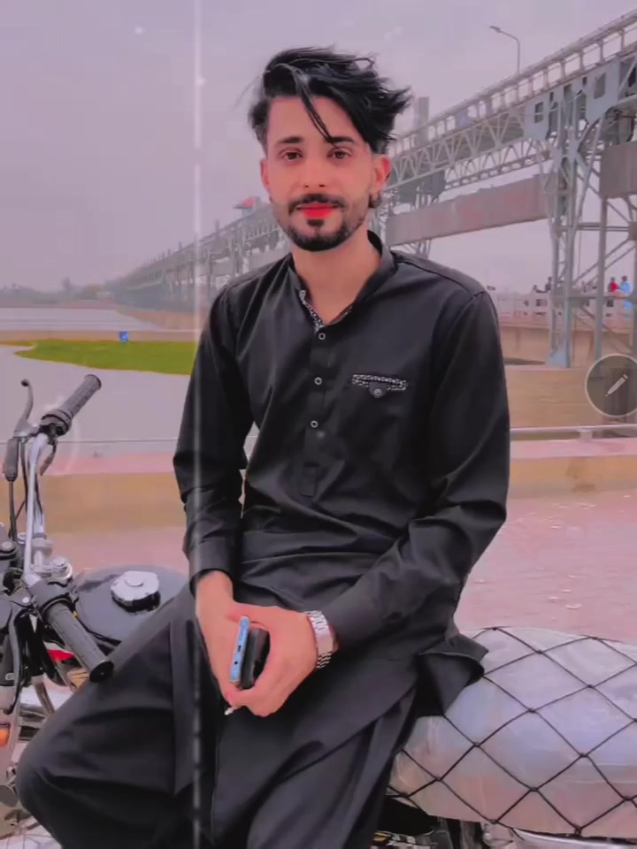 @Friend Brand 😋سیف کمبوہ💖