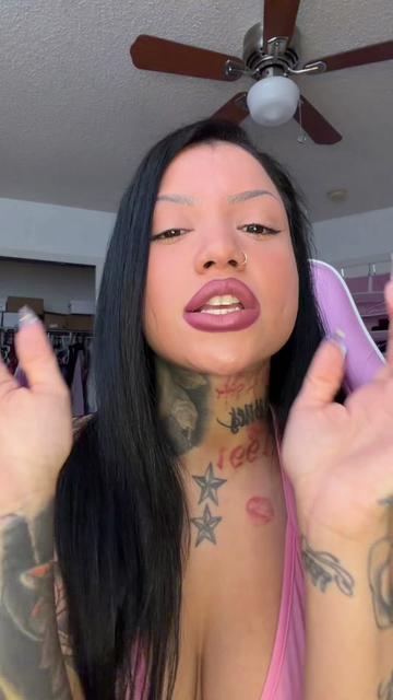 @pinkybaddazz