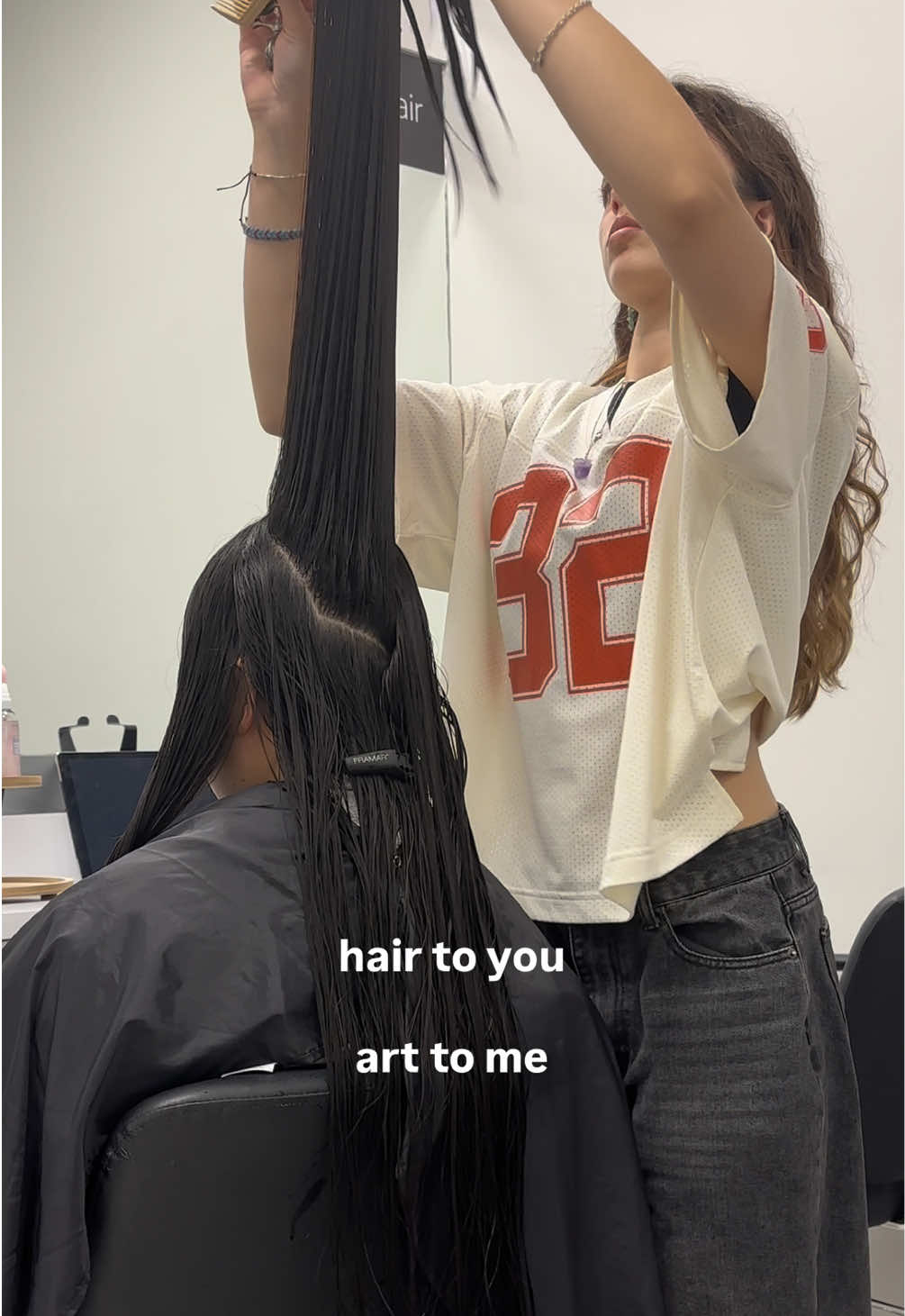 @Mya Groves | HAIRSTYLIST