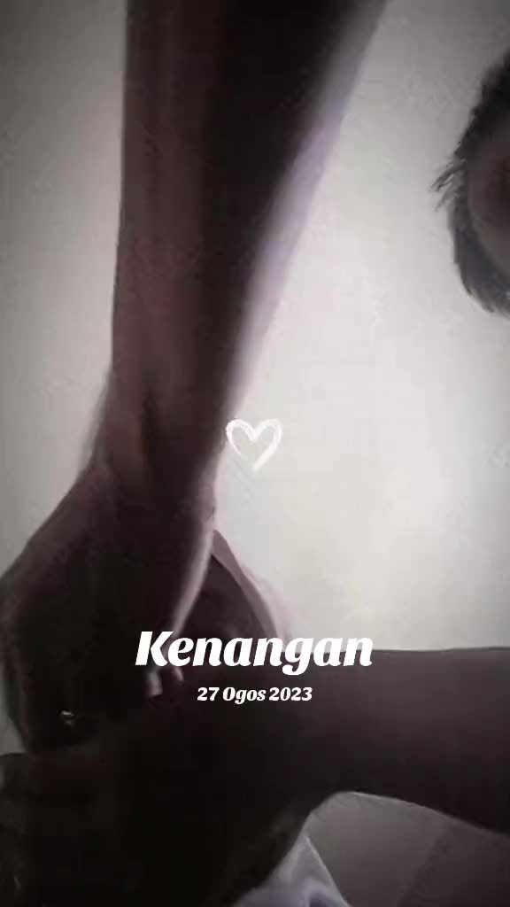 @AyuAdi 👩&zwj;❤️&zwj;👨