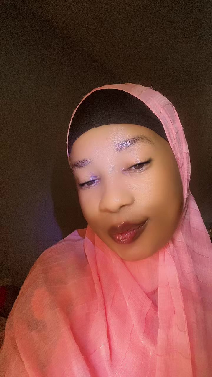 @୨୧ 𝑇𝑎ℎ𝑖𝑦𝑎 𝑇𝑎𝑤𝑖𝑤𝑖 ୨୧