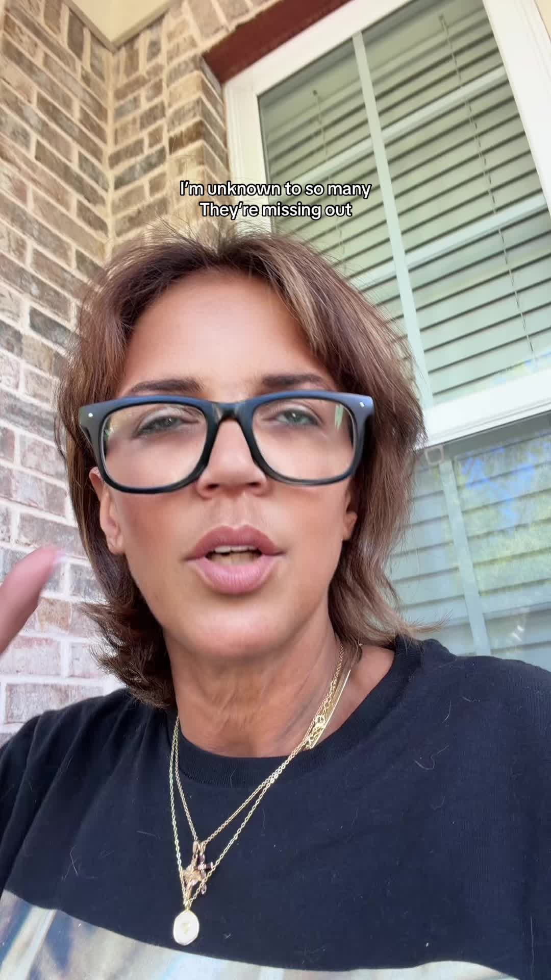 @Demi