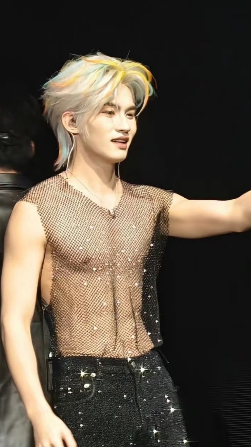 @Random Fans ๐ซ