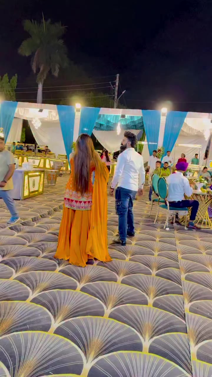 @Monika Mishra•20