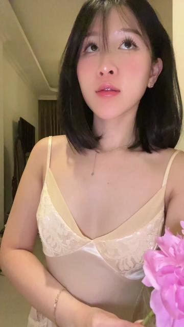 @Dressesinsilk