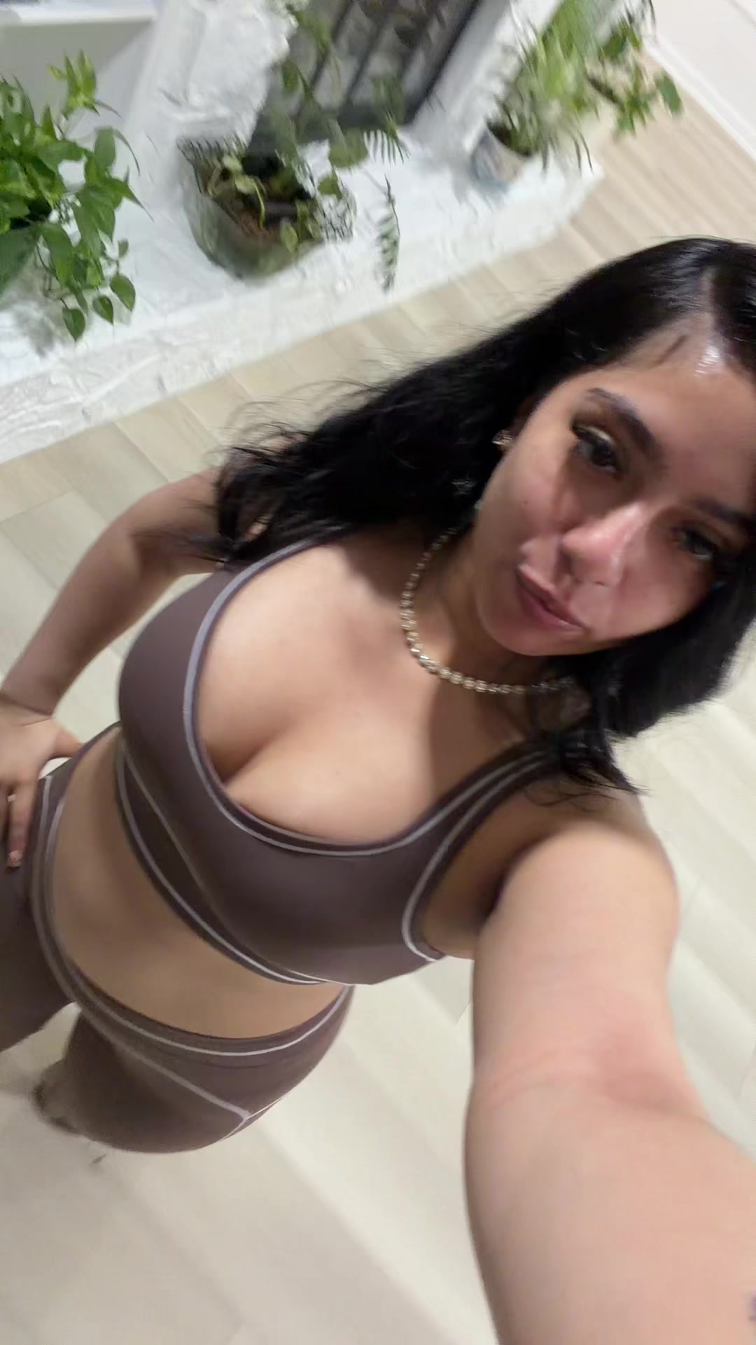 @lili2legit