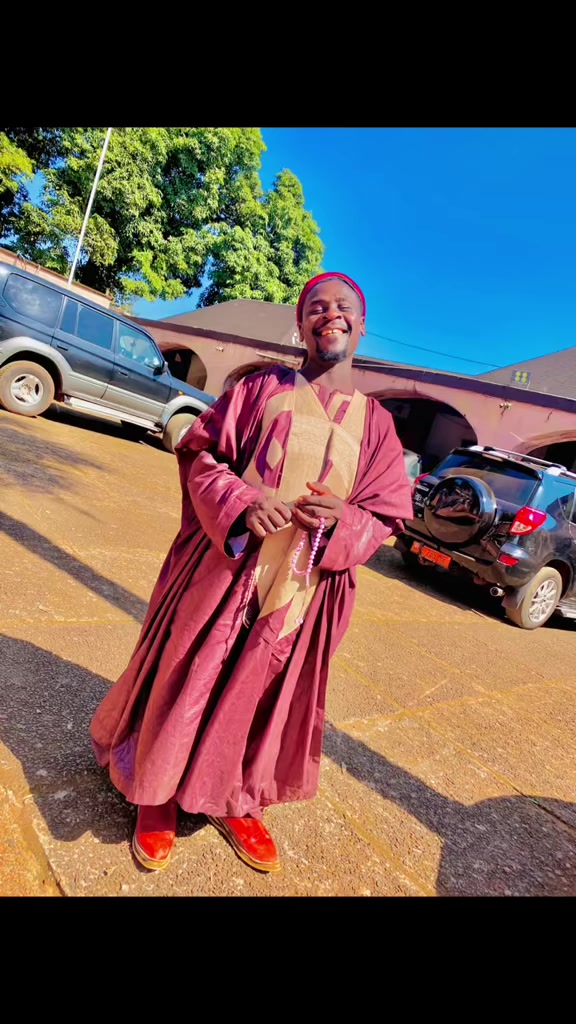 @MONSIEUR NAH PON 📿