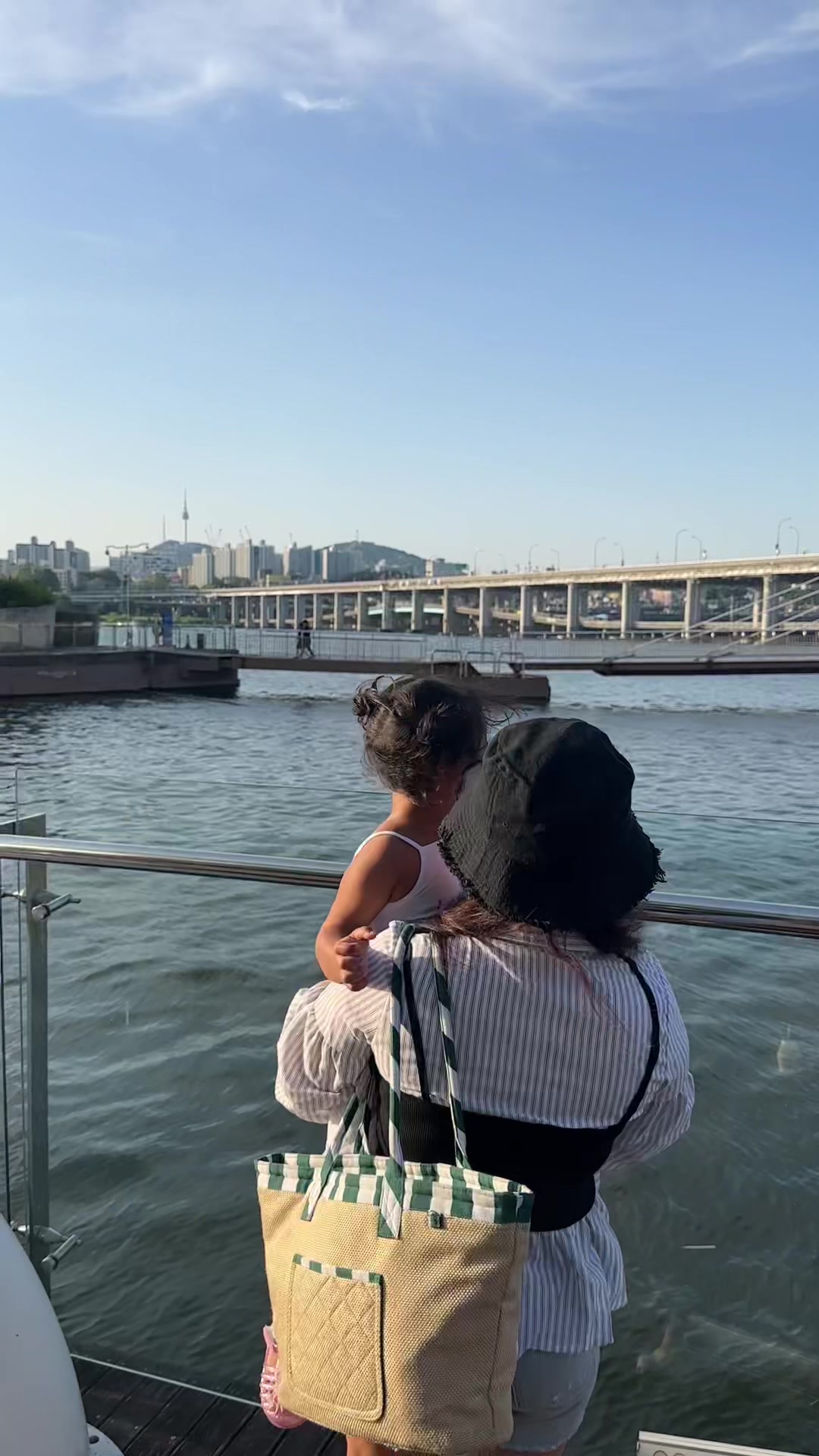 @Victoria