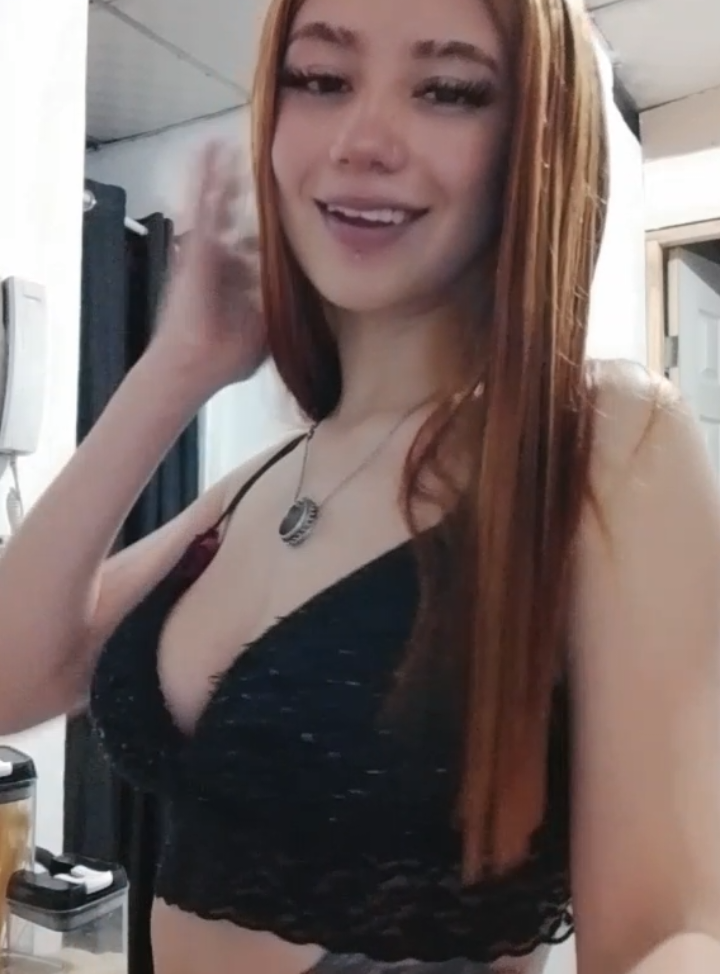 @Monaa🕷️.