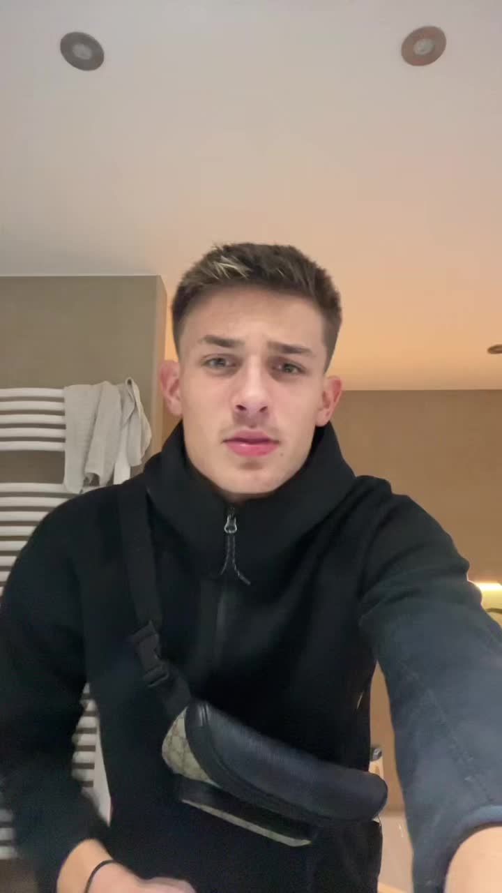 @𝐙