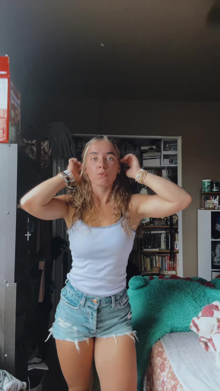 @Isabella