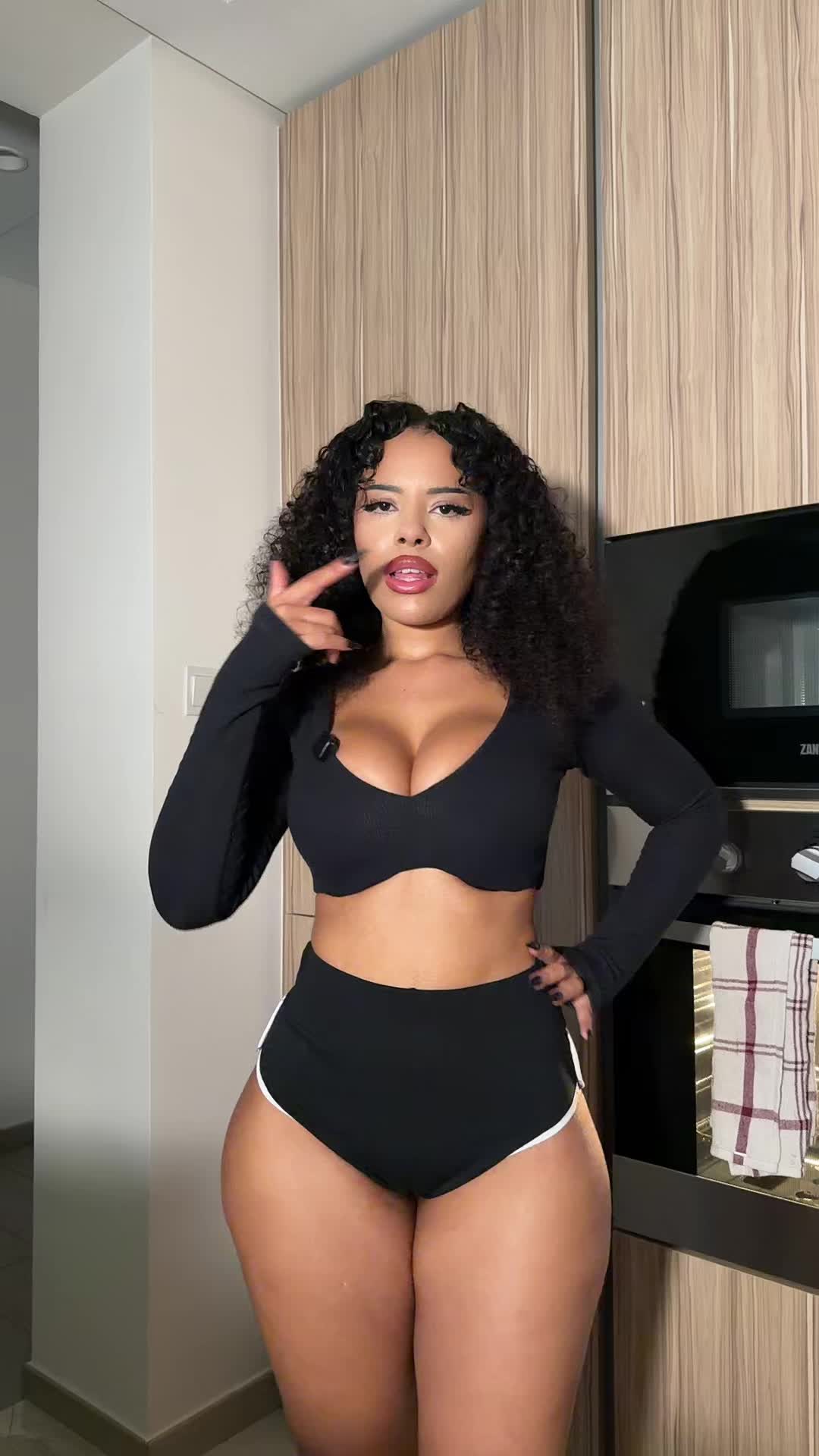 @angela