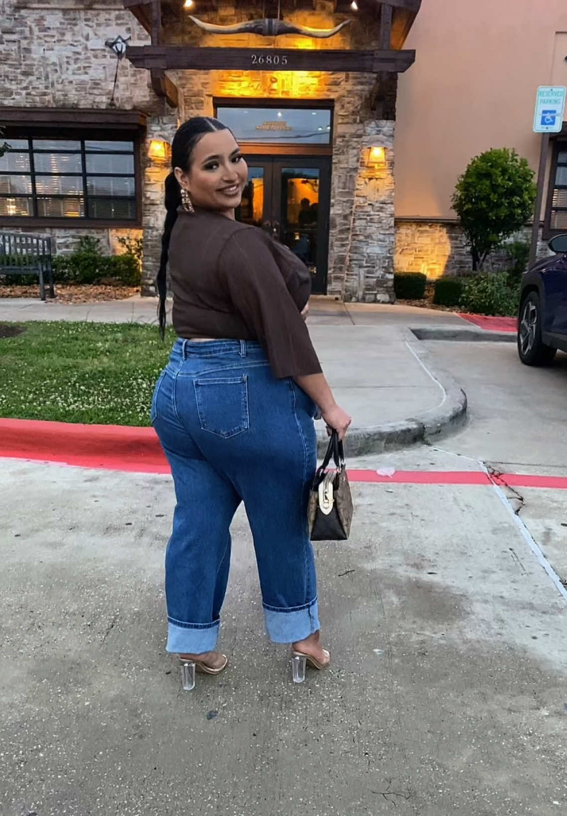@Curvybaybee93