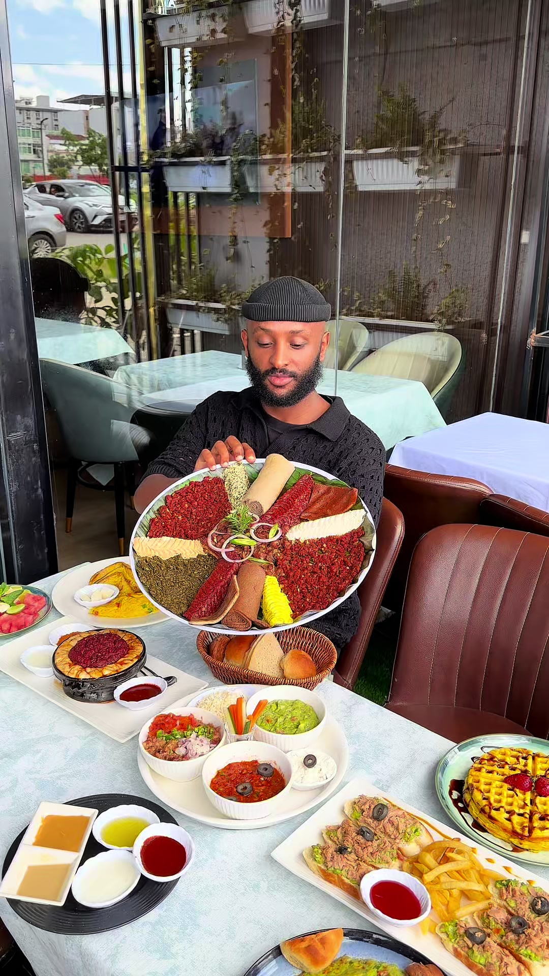 @ኤላ Review