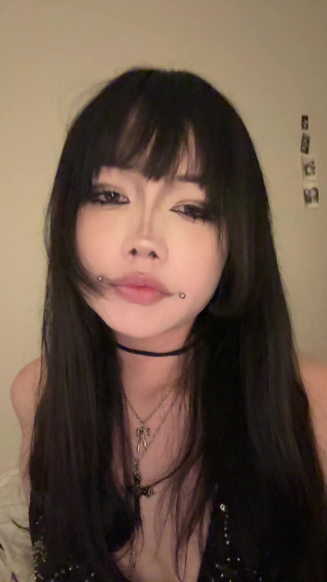 @⃟