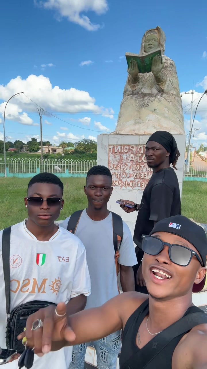 @SaMa Officiel ❤️&zwj;🩹💸🧠