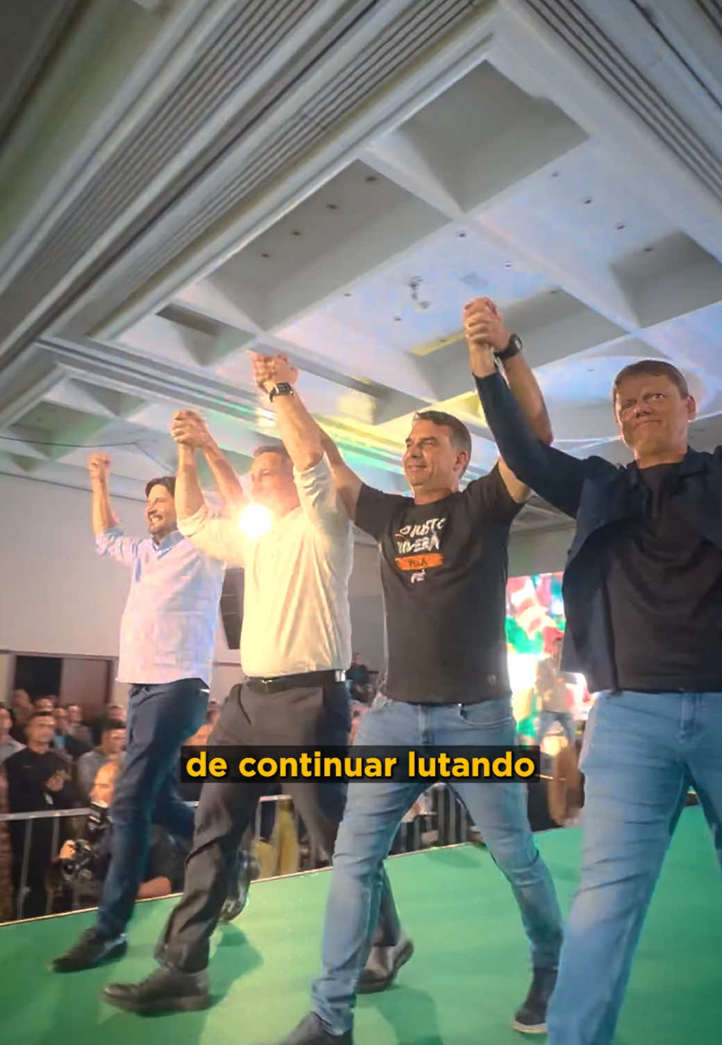 @Flávio Bolsonaro
