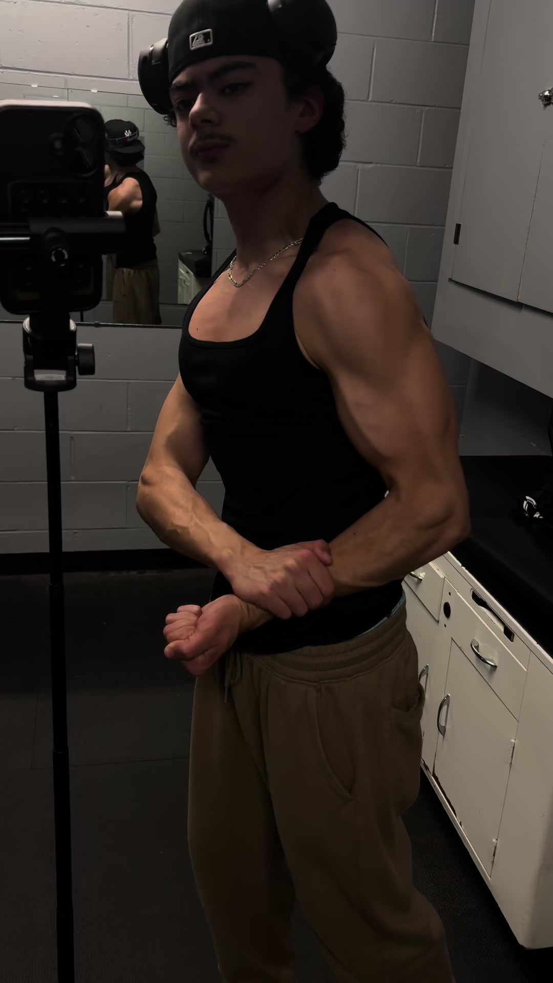 @a.b_liftz