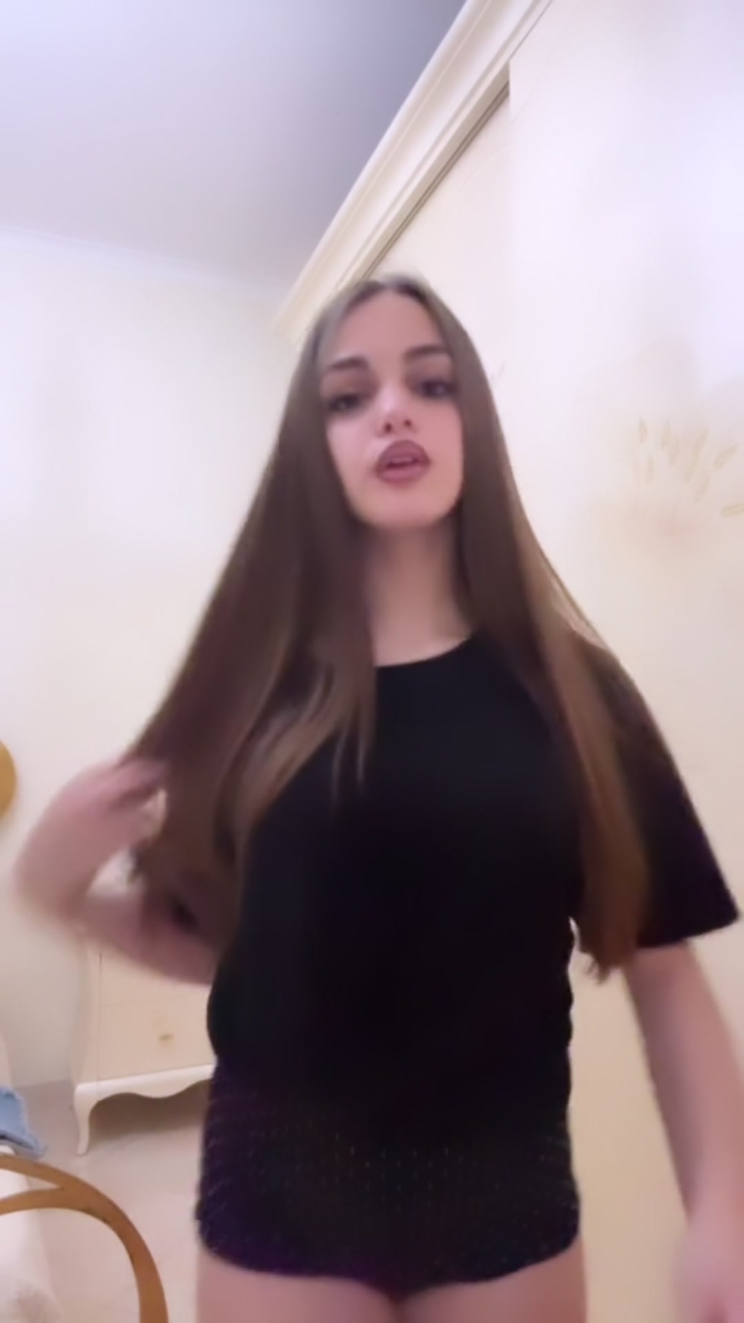 @𝒞𝒮