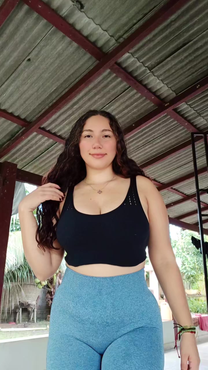 @Annycollares🦋