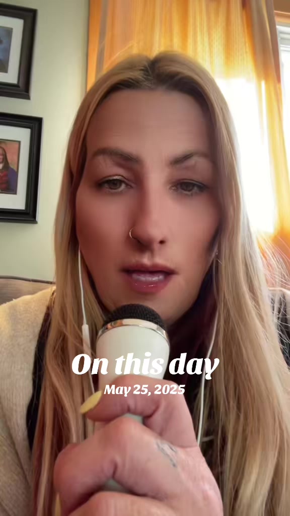 @👑Caroline👑🇨🇦