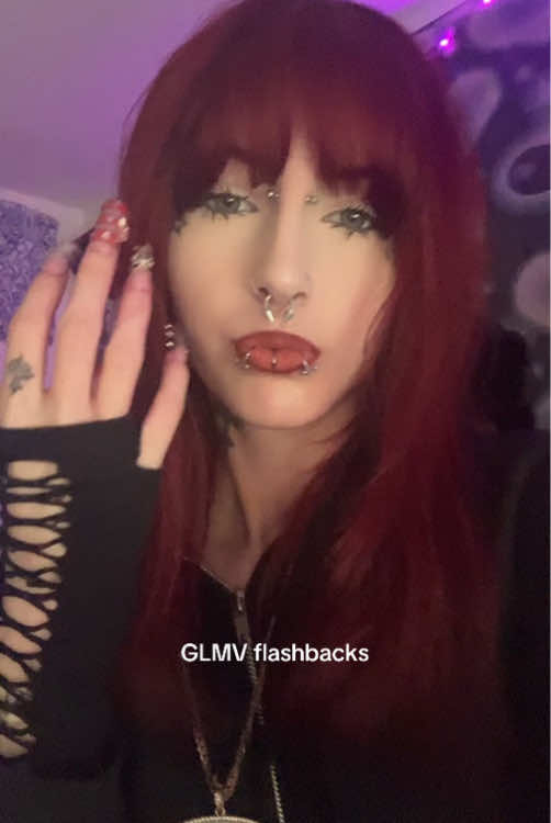 @kissMYAss