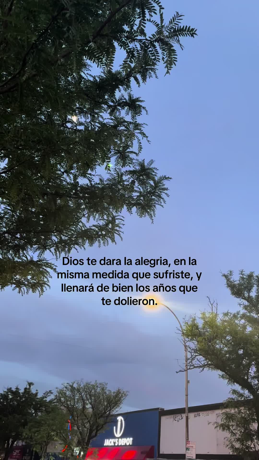 @𝙈𝙖𝙧𝙞𝙗𝙚𝙡 𝘾🍂