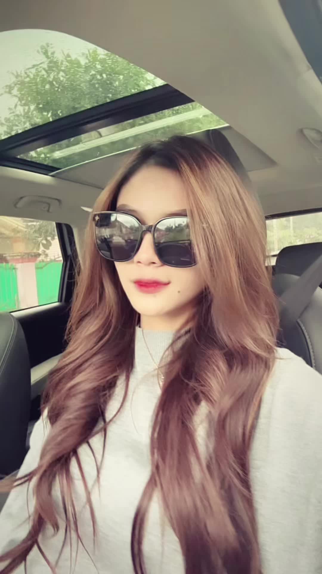 @Bby_Ais