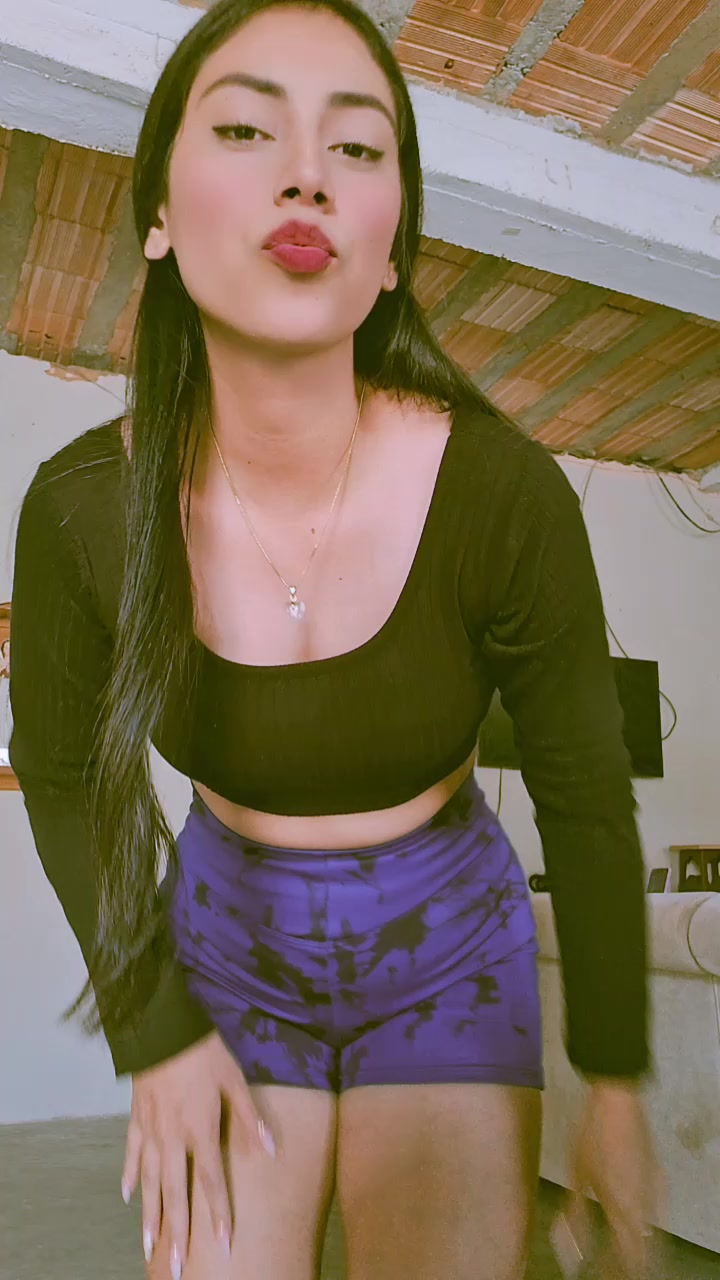 @YadhiraYarleque