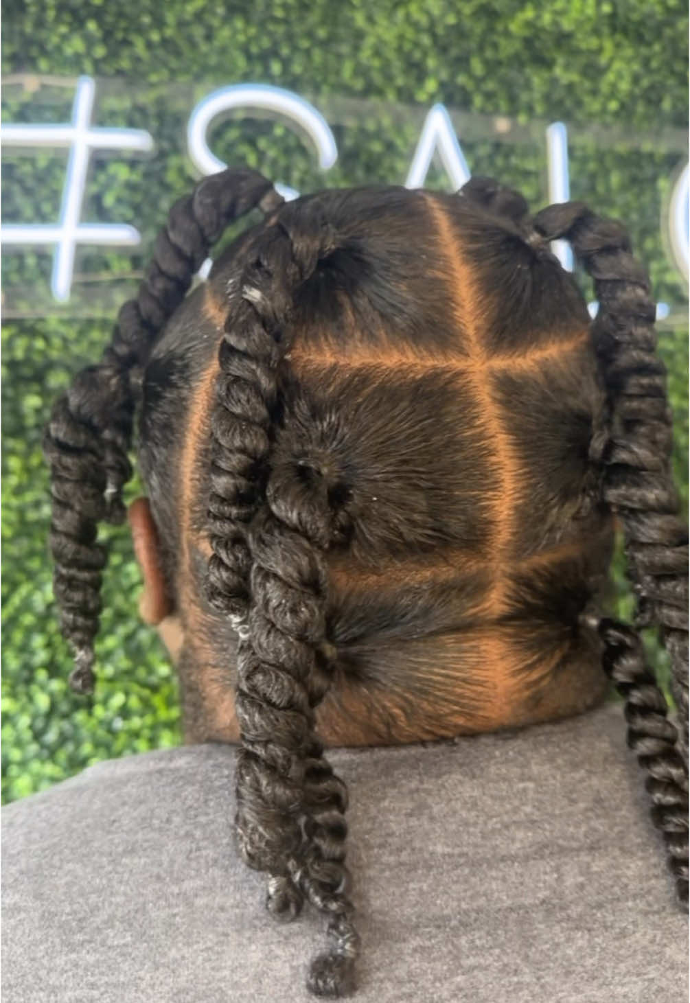 @Hashtagsalons