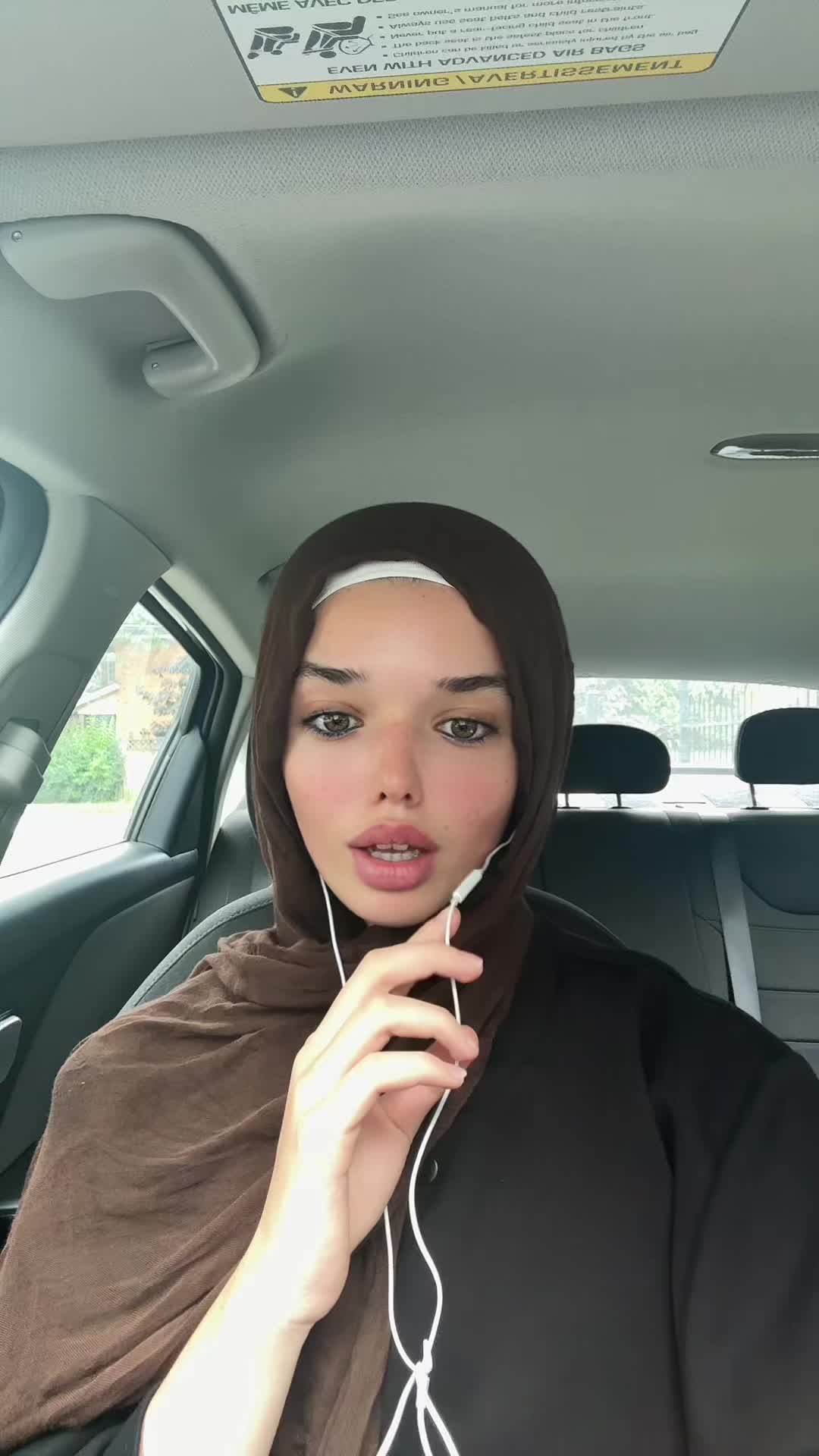 @Khadijahh