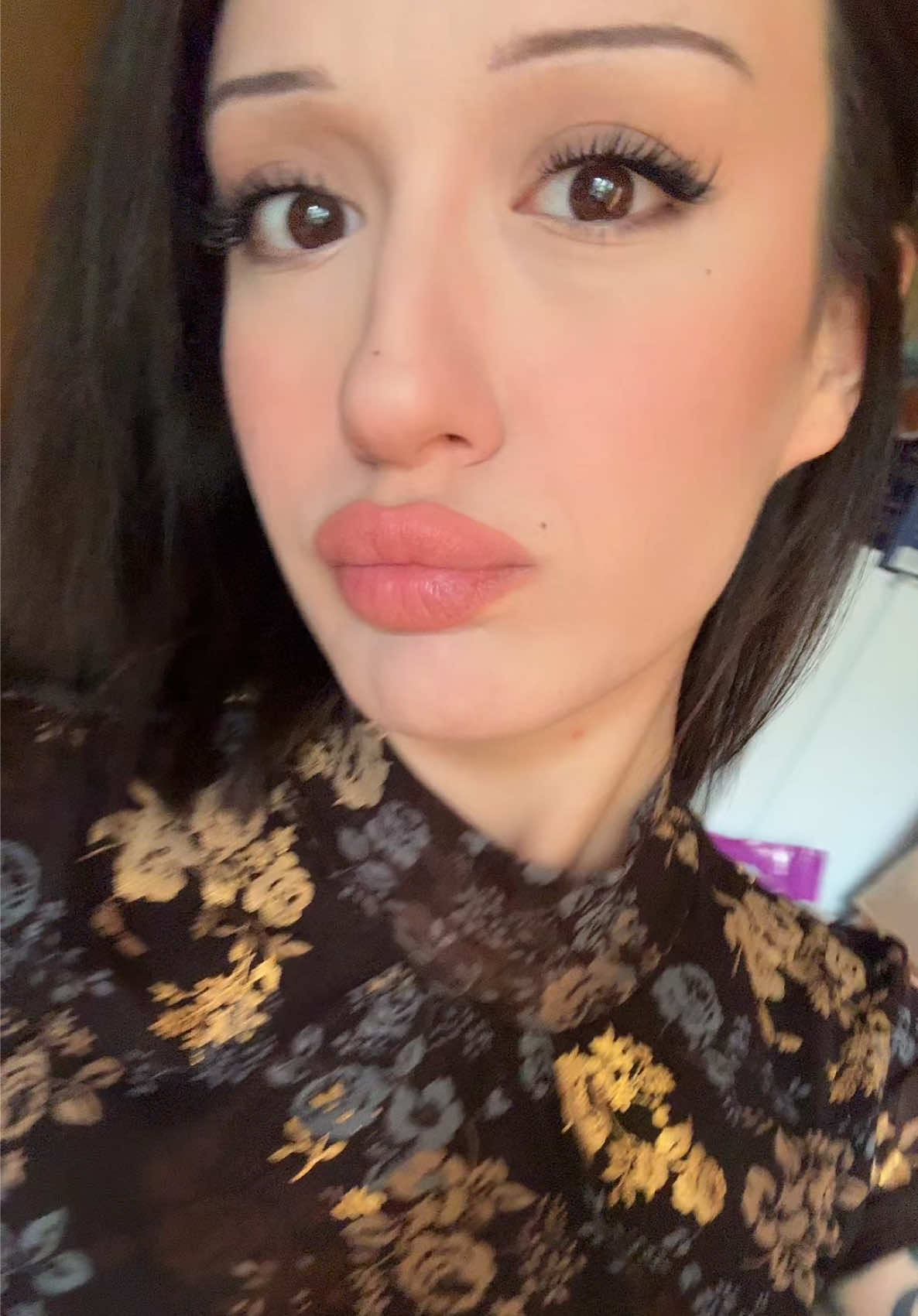 @милана