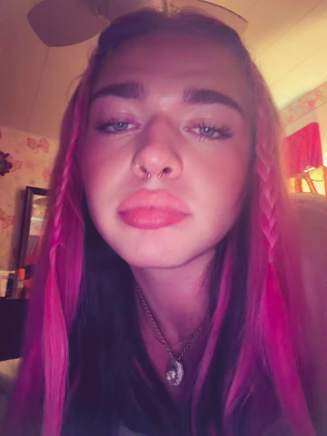 @Gigi🩷🪞🦢🏳️&zwj;⚧️